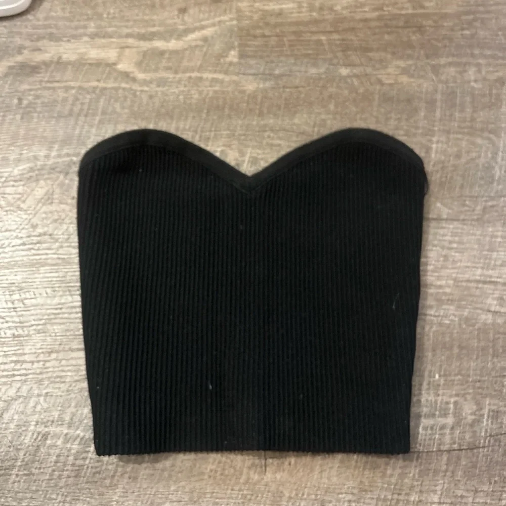 Babaton Sculpt Knit Black Strapless top - Picture 2 of 5